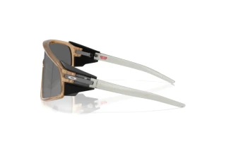 Zijaanzicht Oakley LATCH PANEL (OO9404 - 940407)
