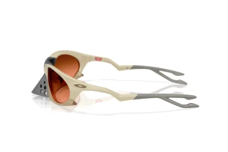Zijaanzicht Oakley PLANTARIS (OO9437 - 943702)