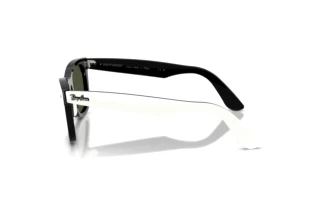 Zijaanzicht Ray-Ban WAYFARER (RB2240 - 144431)