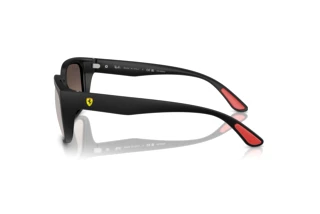 Zijaanzicht Ray-Ban RB4443M (F6025J)