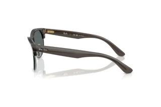 Zijaanzicht Ray-Ban CLUBMASTER REVERSE (RBR0504S - 670781)